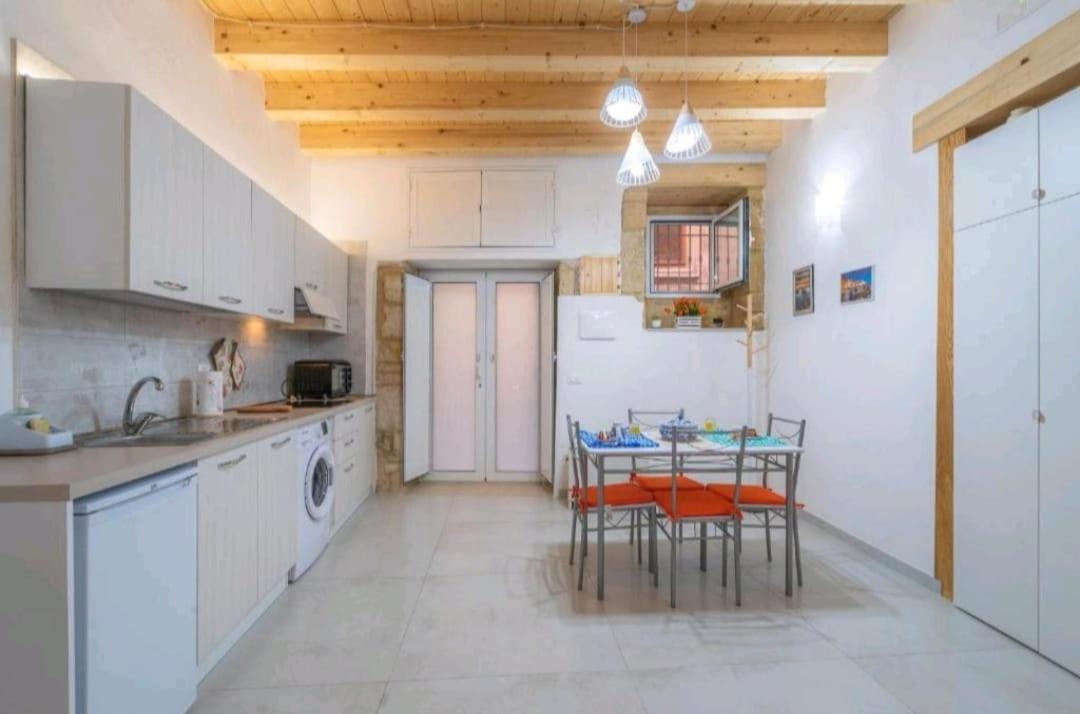 La Casa Dei Candelai Syrakuzy Zewnętrze zdjęcie